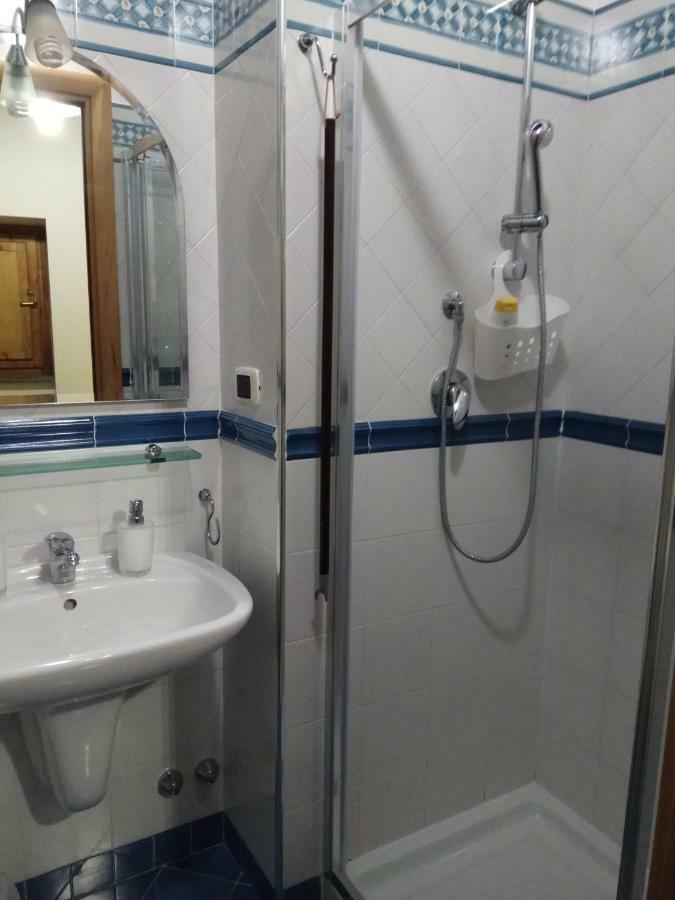 לינה וארוחת בוקר Amalfitani Salerno Centro מראה חיצוני תמונה