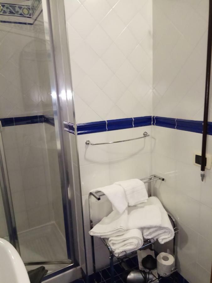 לינה וארוחת בוקר Amalfitani Salerno Centro מראה חיצוני תמונה